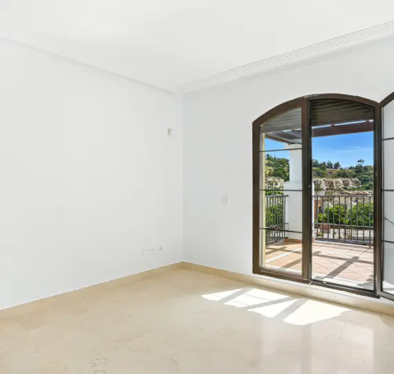 Sale of townhouse in Los Arqueros