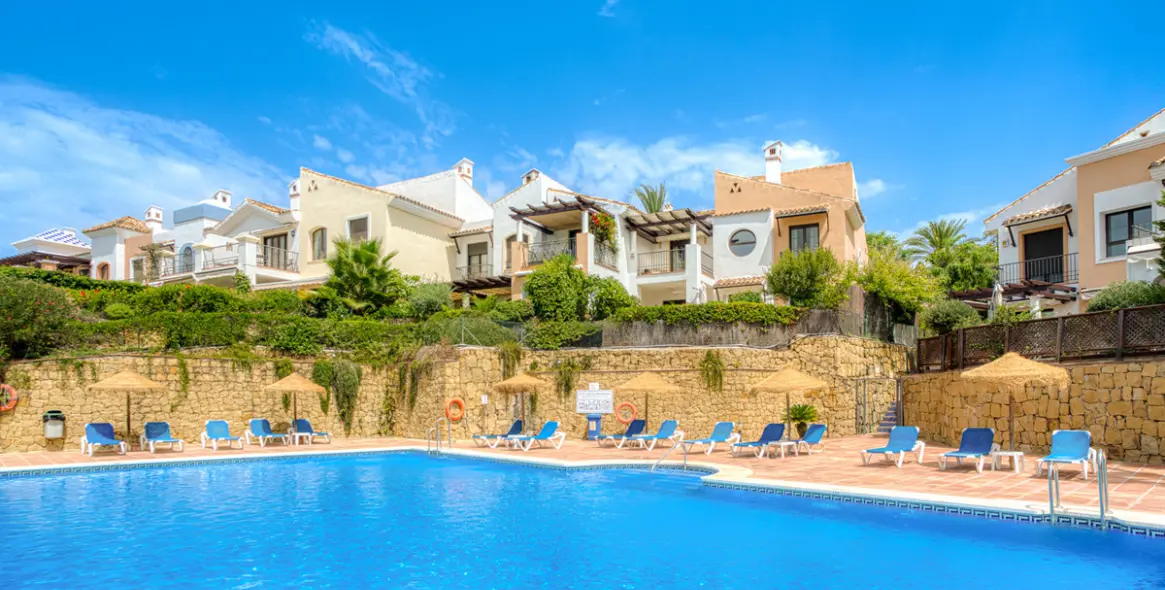 Sale of townhouse in Los Arqueros 9