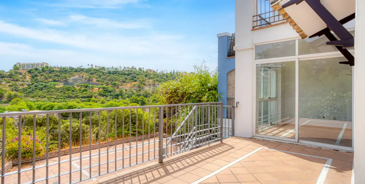 Sale of townhouse in Los Arqueros 19