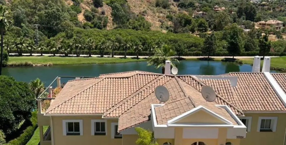 Short-term rent of penthouse in La Quinta 17