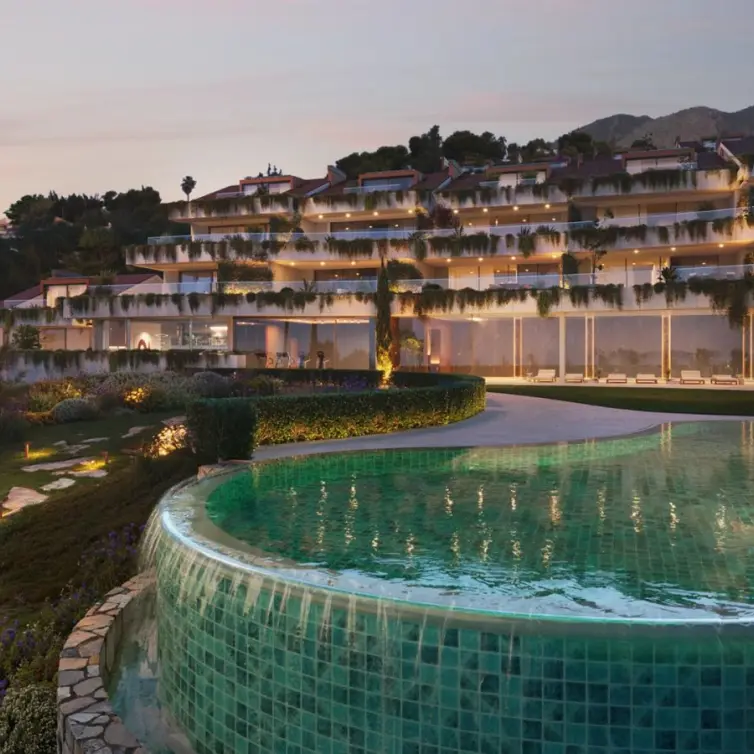 Sale of ground floor apartment in Benalmadena