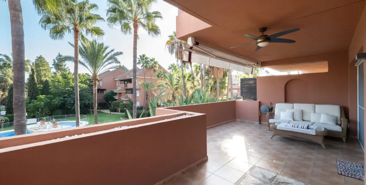 Продажа апартаментов на среднем этаже в Marbella (район Puerto Banús) 4