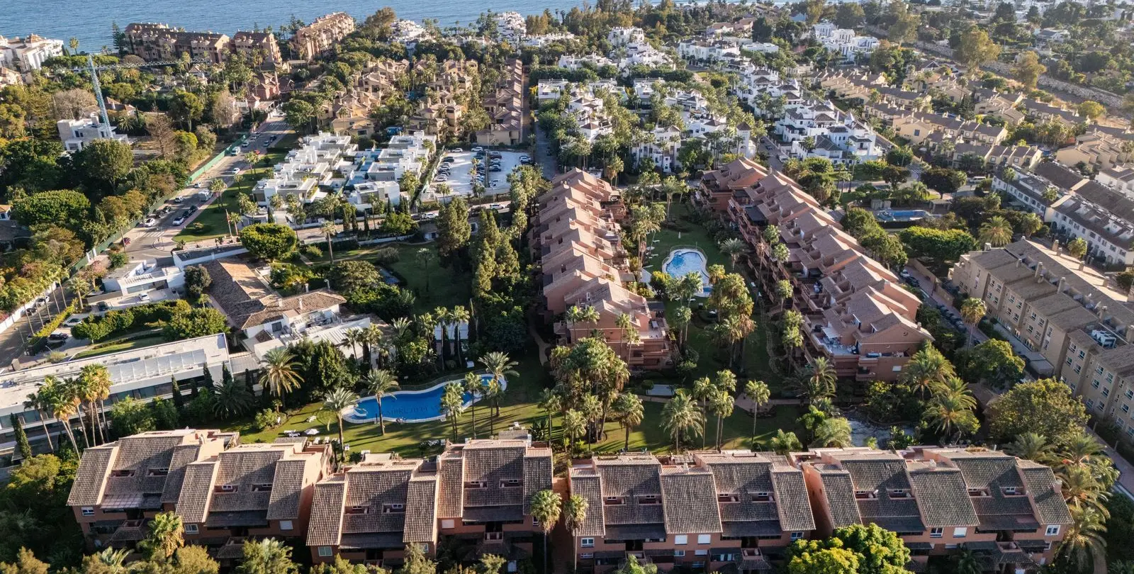 Продажа апартаментов на среднем этаже в Puerto Banús 8