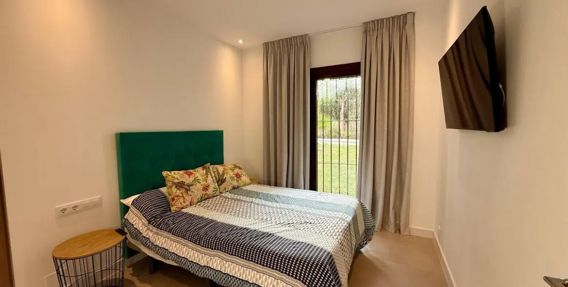 Долгосрочная аренда апартаментов на первом этаже в Nueva Andalucía 5