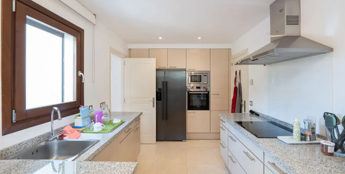 Sale of townhouse in Benahavís (district Benahavís) 6