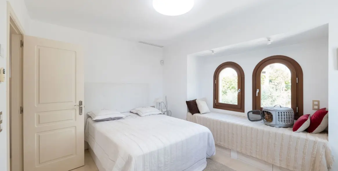 Sale of townhouse in Benahavís (district Benahavís) 9