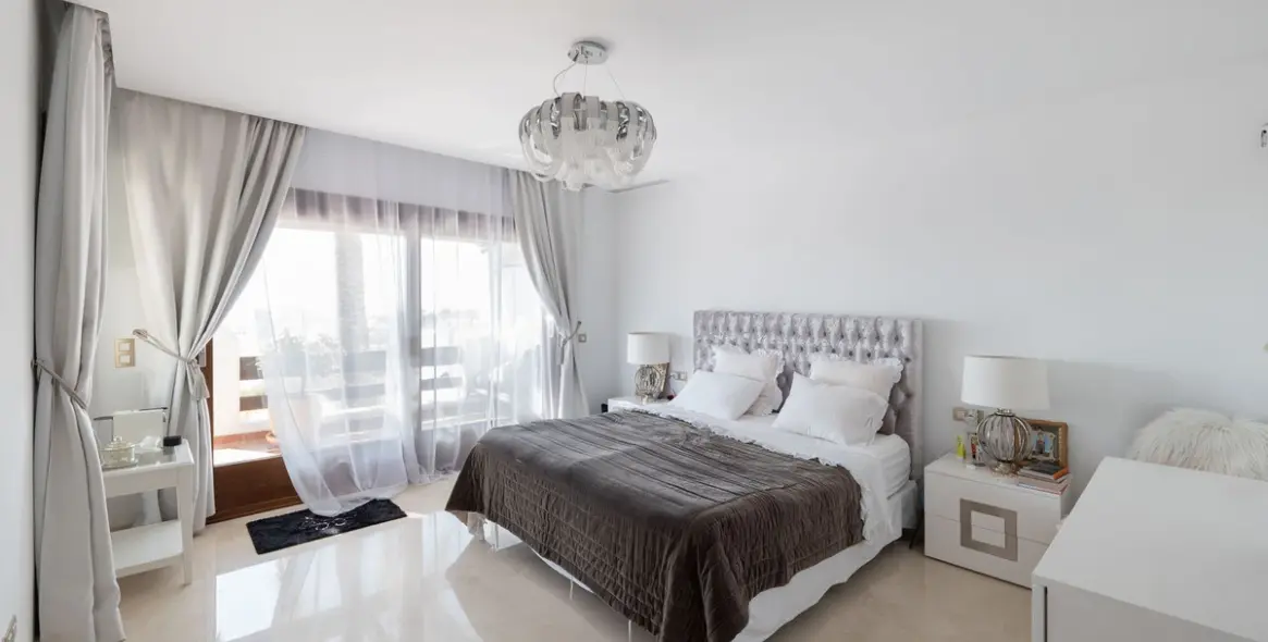 Sale of townhouse in Benahavís 11