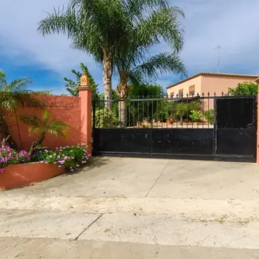 Venta de finca - cortijo en Estepona