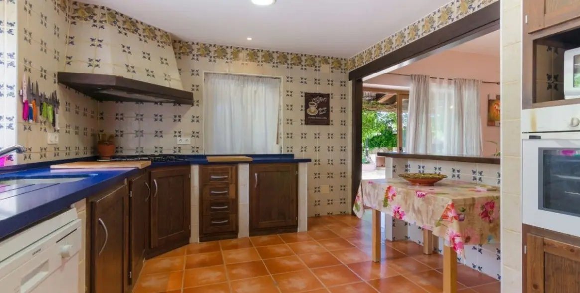 Продажа финки в Estepona 10
