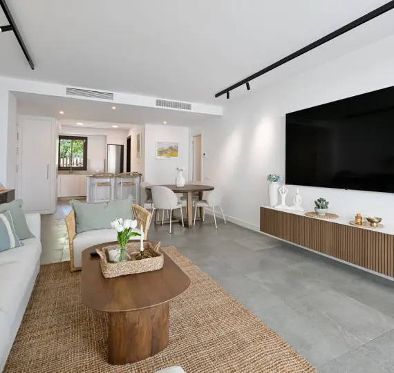 Продажа апартаментов на среднем этаже в Estepona