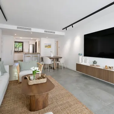 Venta de apartamento en planta media en Estepona