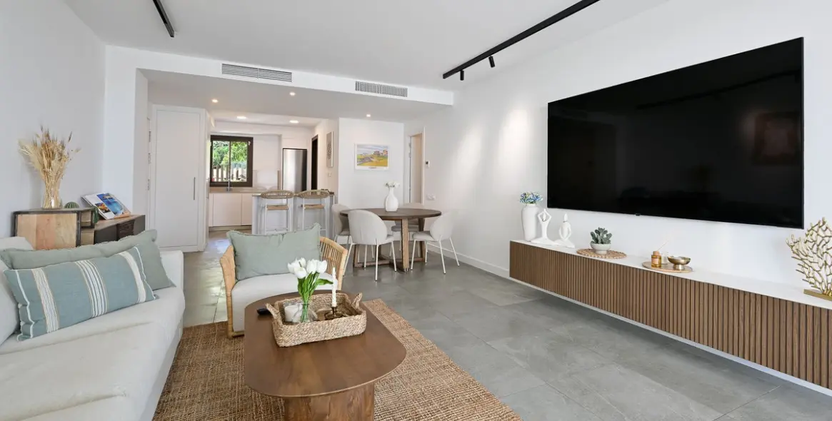 Продажа апартаментов на среднем этаже в Estepona 7