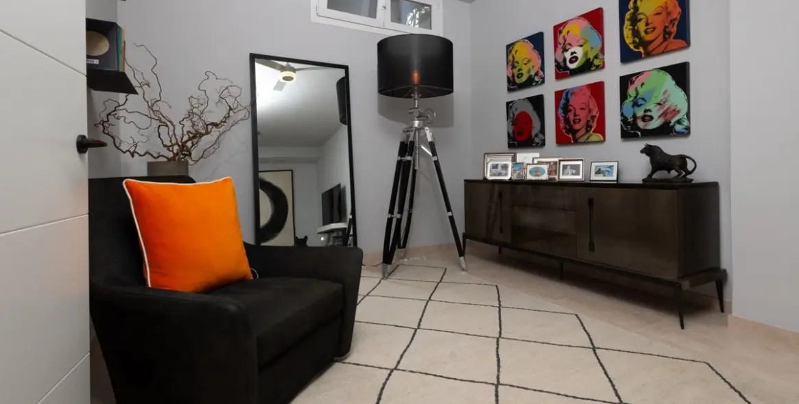 Продажа дома на две семьи в Calahonda 10