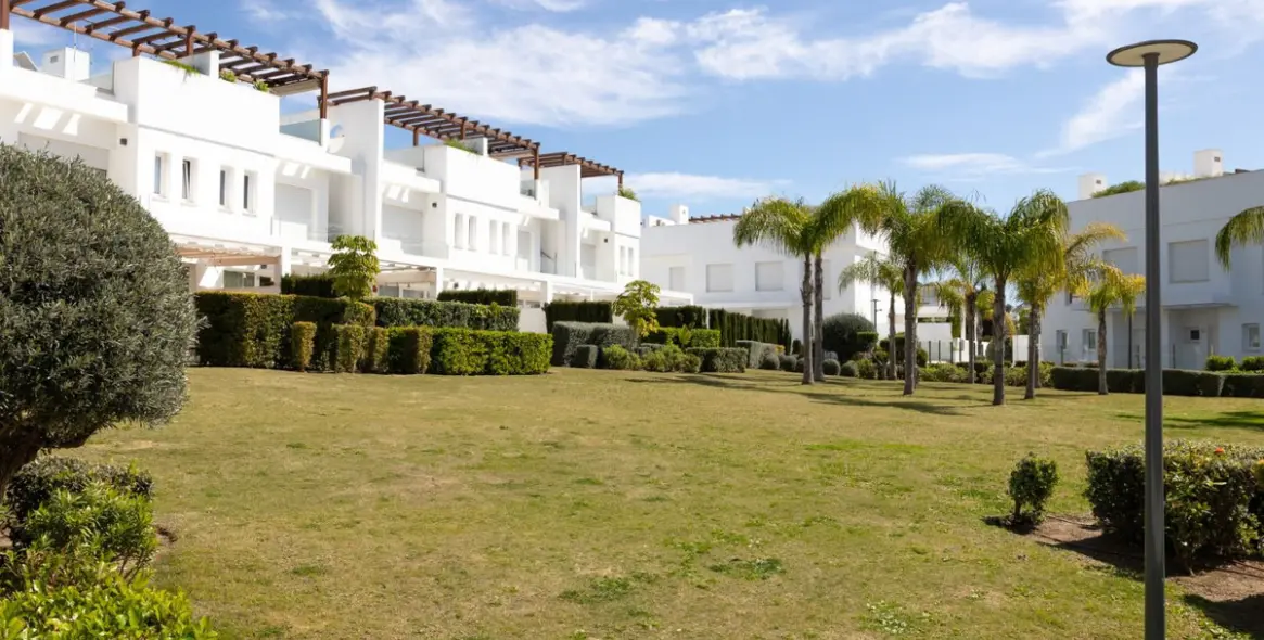 Sale of semi-detached house in Calahonda 2