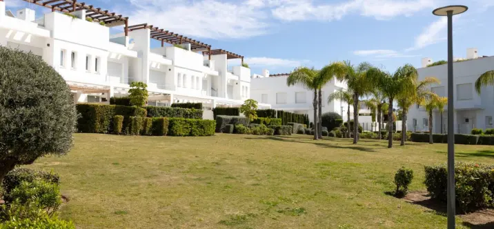 Sale of semi-detached house in Calahonda 1