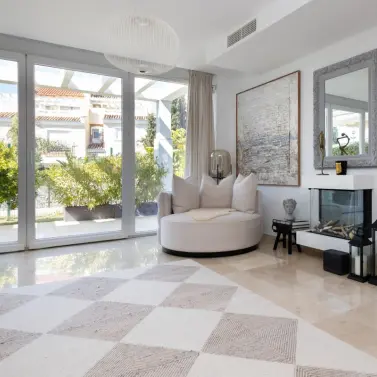 Sale of semi-detached house in Calahonda