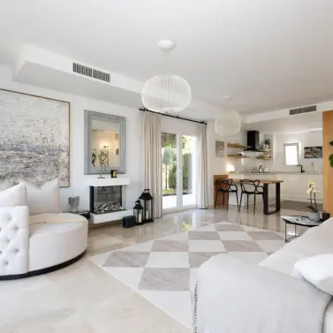 Sale of semi-detached house in Calahonda