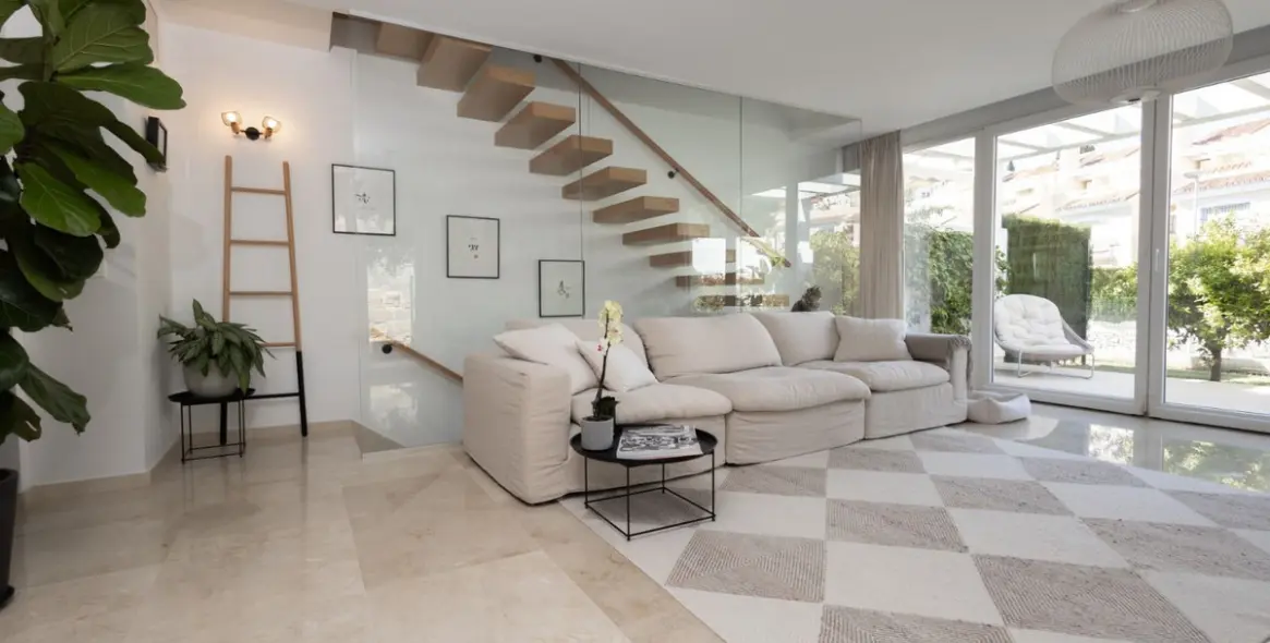 Sale of semi-detached house in Calahonda 6