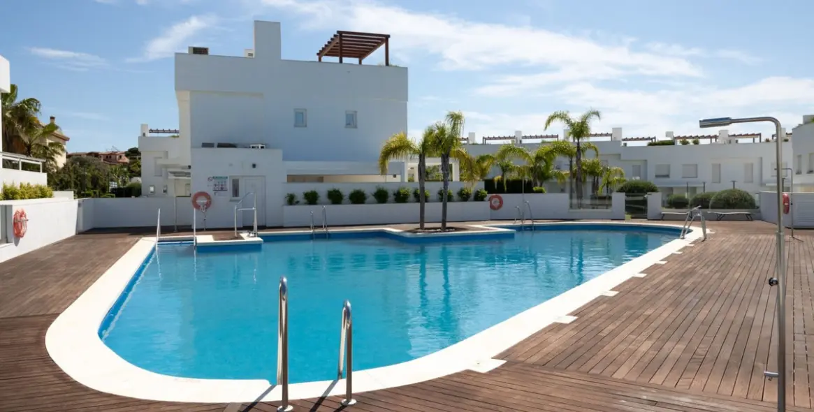 Sale of semi-detached house in Calahonda 16