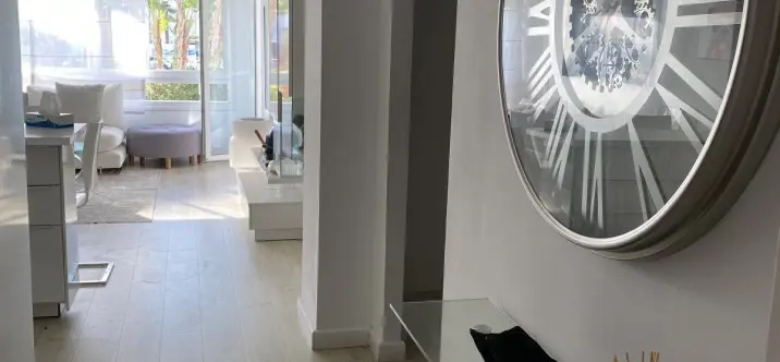 Sale of ground floor apartment in Puerto Banús 1