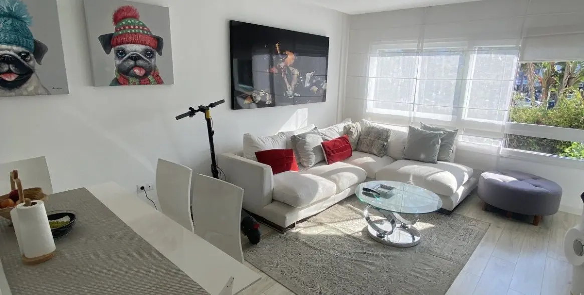 Sale of ground floor apartment in Puerto Banús 8