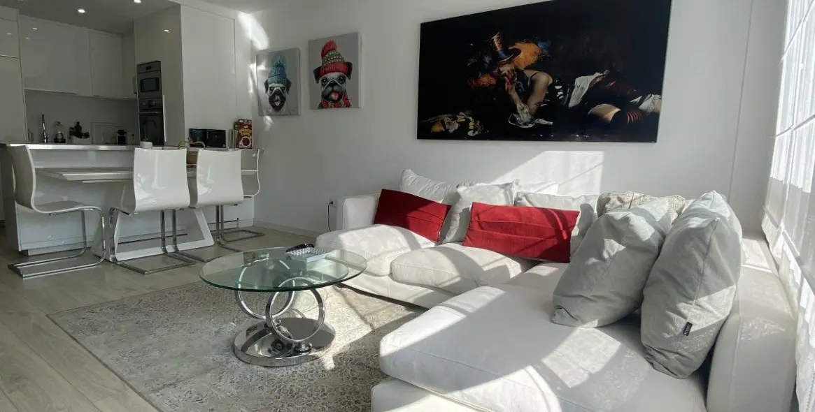 Sale of ground floor apartment in Puerto Banús 13