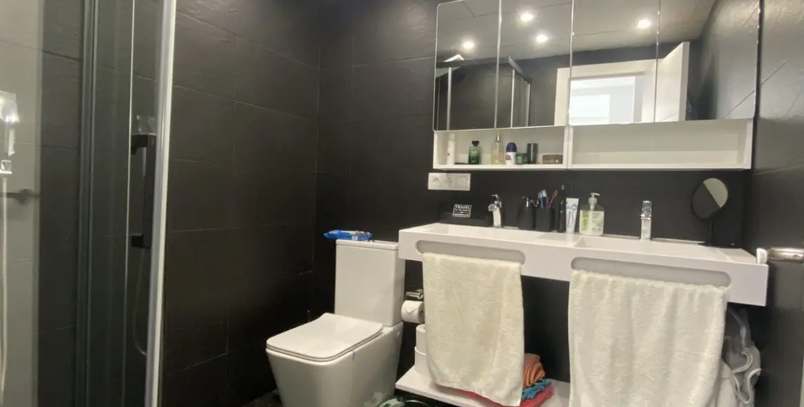 Sale of ground floor apartment in Puerto Banús 25