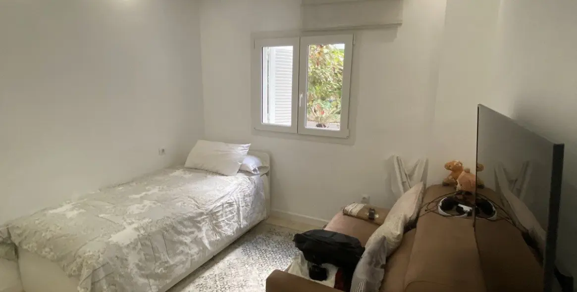 Sale of ground floor apartment in Puerto Banús 26