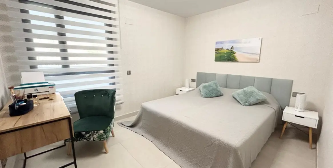 Sale of middle floor apartment in La Quinta 4