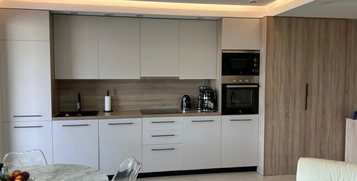 Sale of middle floor apartment in La Quinta 9