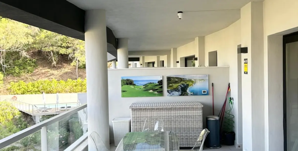 Sale of middle floor apartment in La Quinta 26