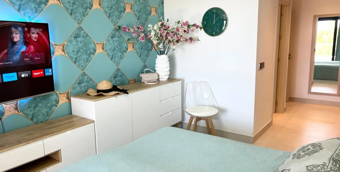 Sale of middle floor apartment in La Quinta 31