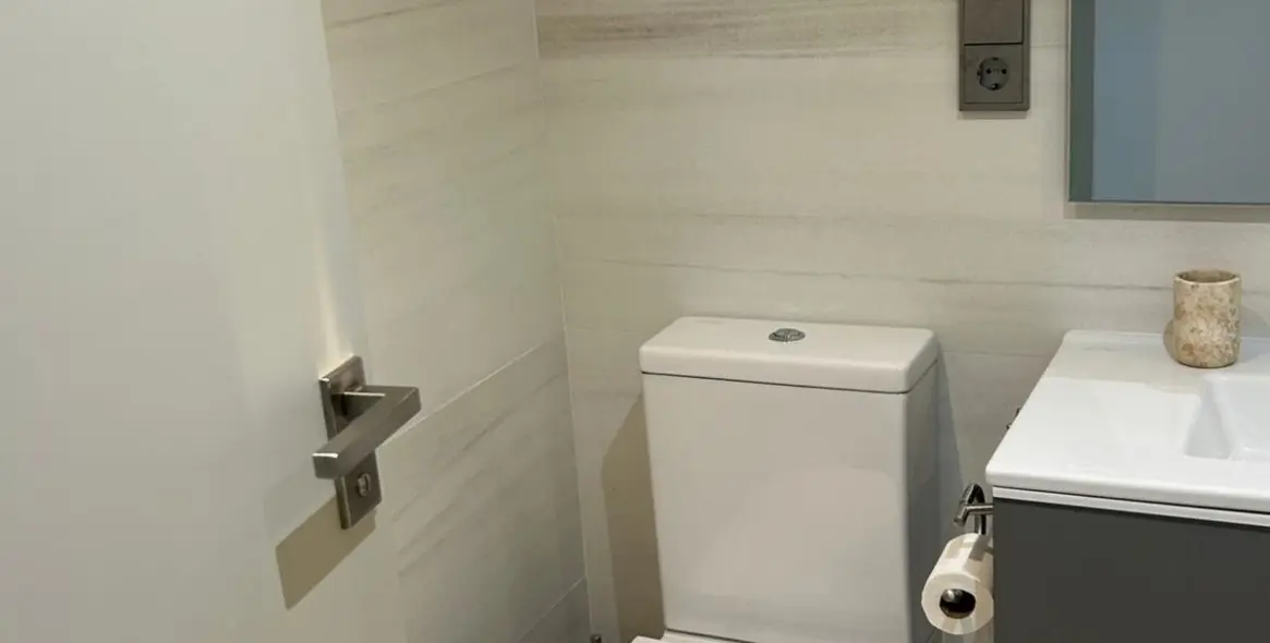 Sale of middle floor apartment in La Quinta 45