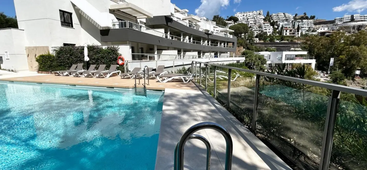 Sale of middle floor apartment in La Quinta 1