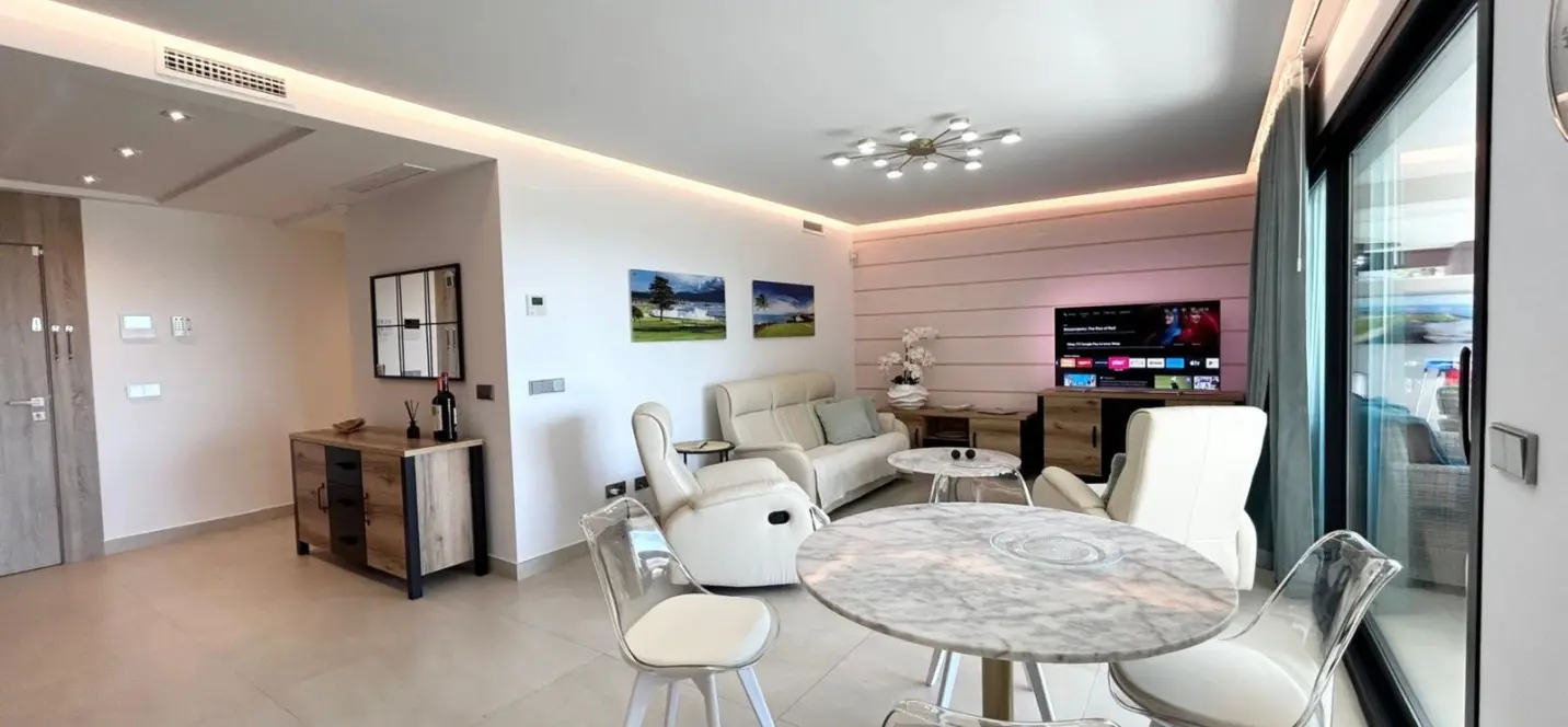 Sale of middle floor apartment in La Quinta 4