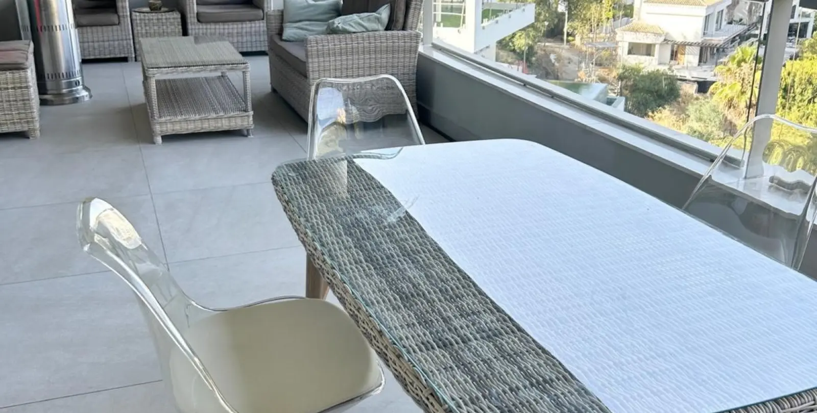 Sale of middle floor apartment in La Quinta 21