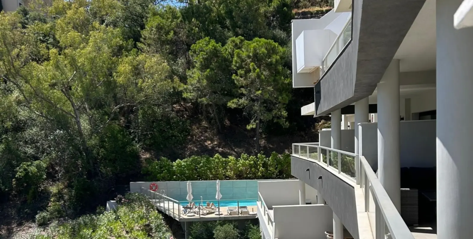 Sale of middle floor apartment in La Quinta 43