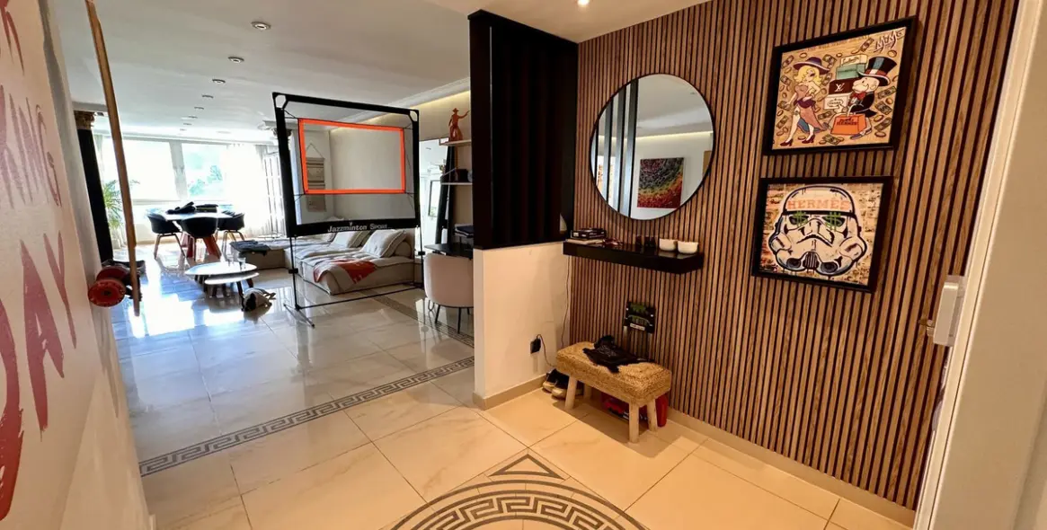 Sale of penthouse duplex in Benahavís (district Benahavís) 2