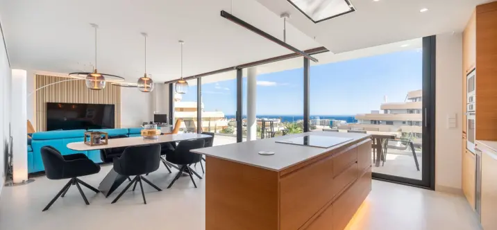 Продажа апартаментов на среднем этаже в Fuengirola 1