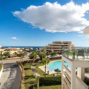 Продажа апартаментов на среднем этаже в Fuengirola