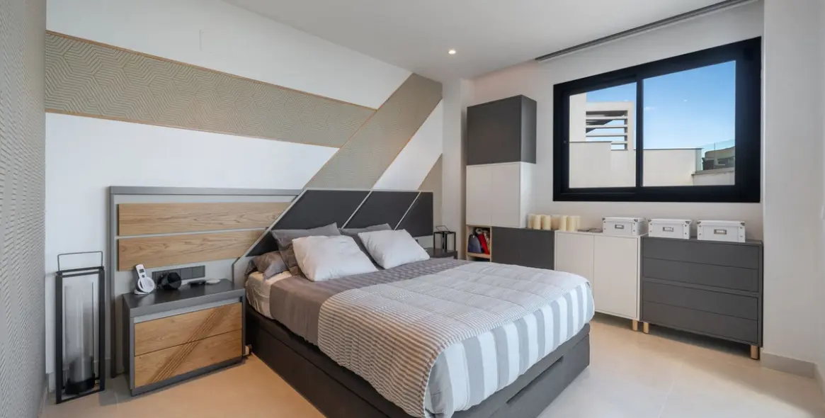 Venta de apartamento en planta media en Fuengirola 5