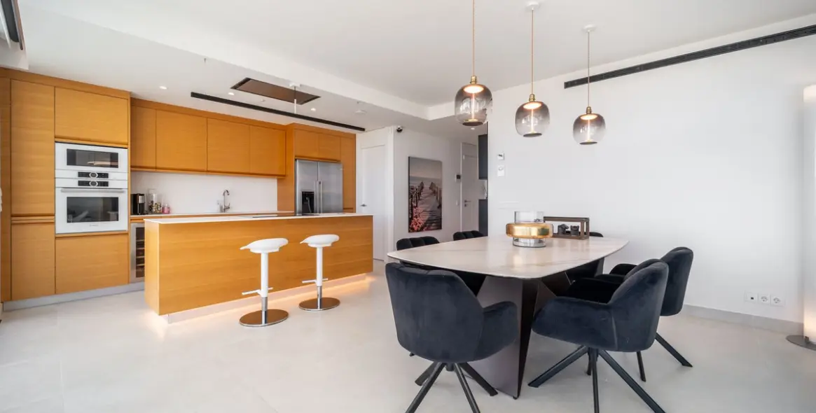 Venta de apartamento en planta media en Fuengirola 9