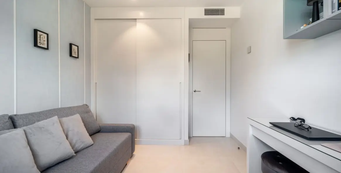 Venta de apartamento en planta media en Fuengirola 26