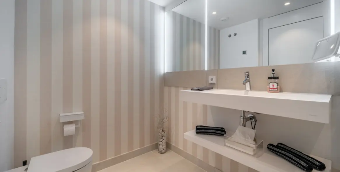 Venta de apartamento en planta media en Fuengirola 32
