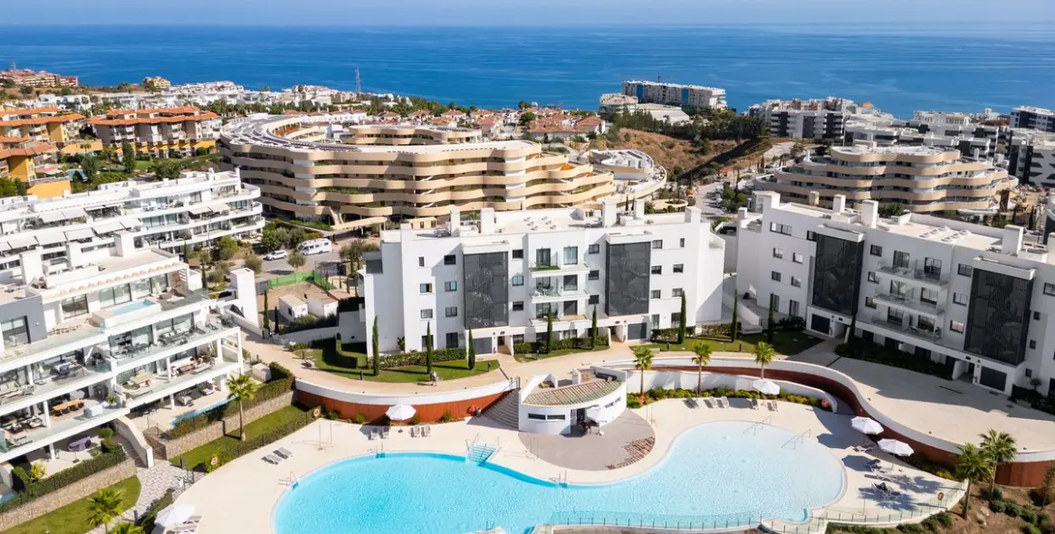 Venta de apartamento en planta media en Fuengirola 35