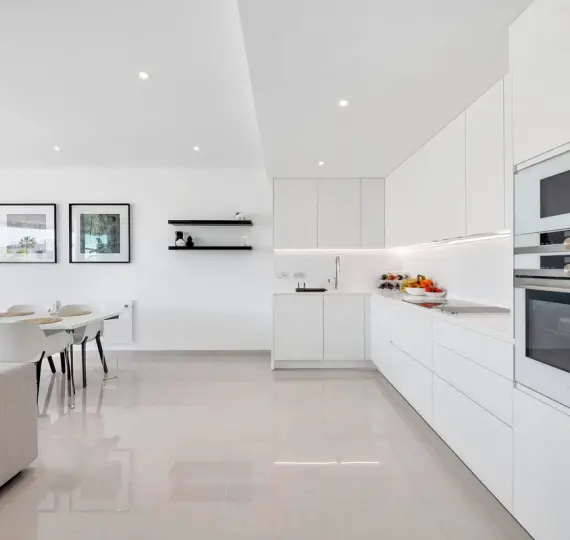 Продажа апартаментов на среднем этаже в Estepona