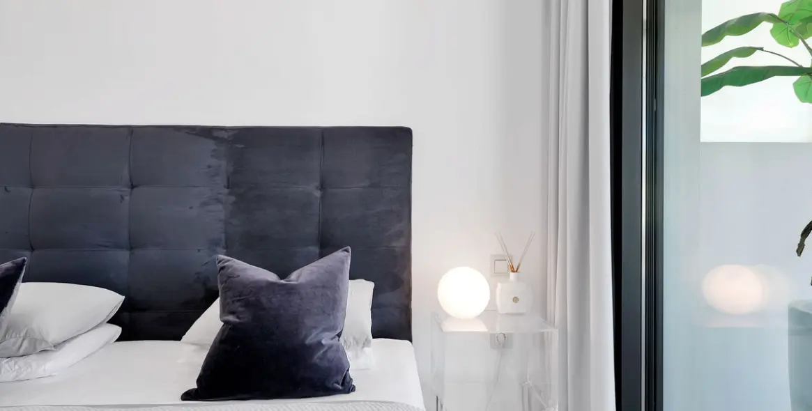 Продажа апартаментов на среднем этаже в Estepona 13