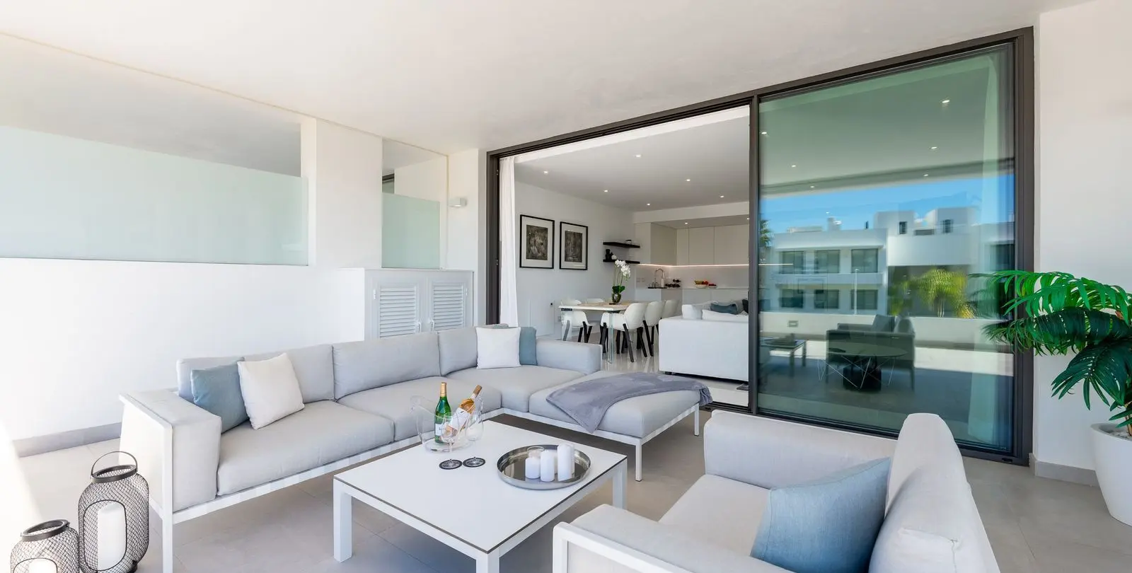 Продажа апартаментов на среднем этаже в Estepona 8