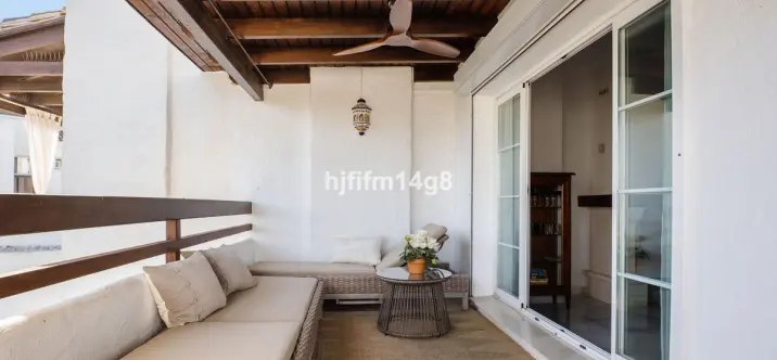 Продажа апартаментов на среднем этаже в San Pedro de Alcántara 1