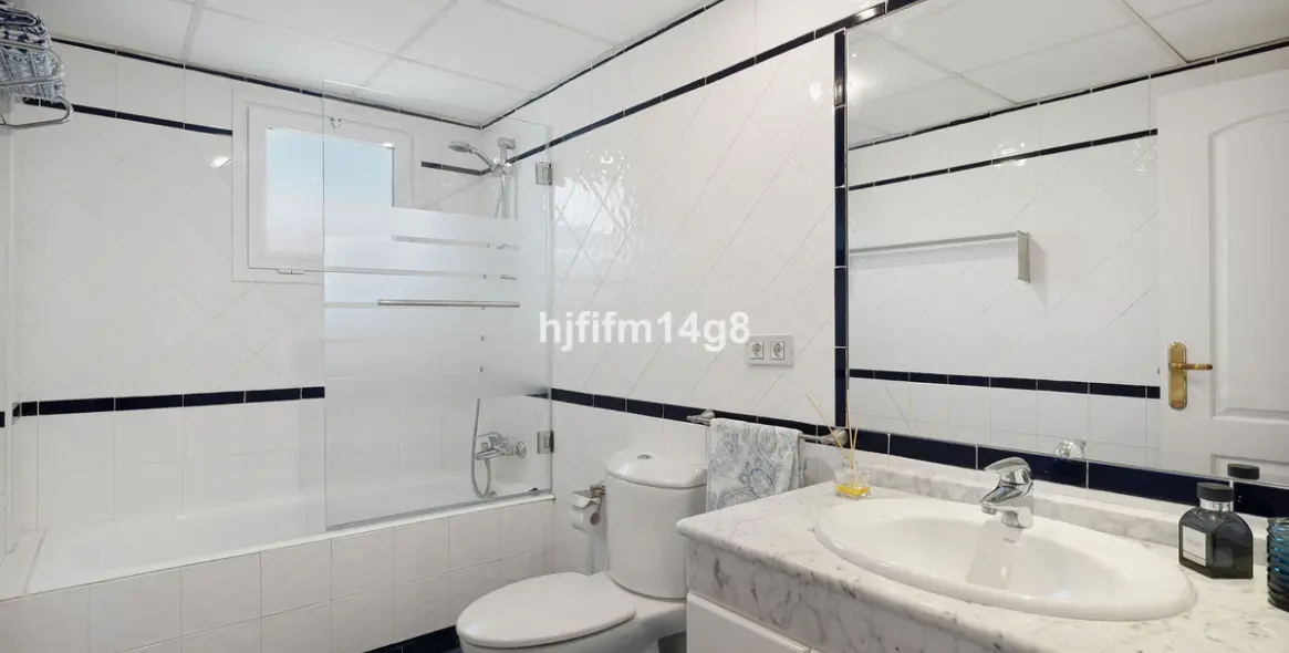 Продажа апартаментов на среднем этаже в San Pedro de Alcántara 19